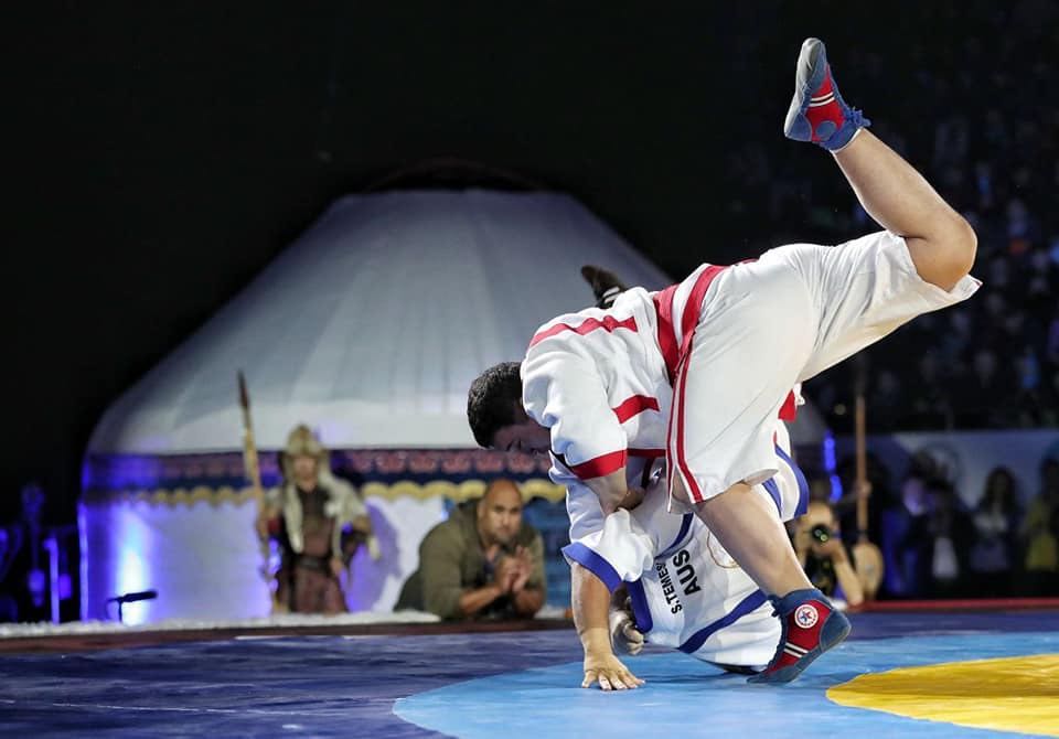 Artikel van Sjoerd over worstelen in Kazachstan